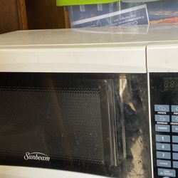 Sunbeam Microwave 