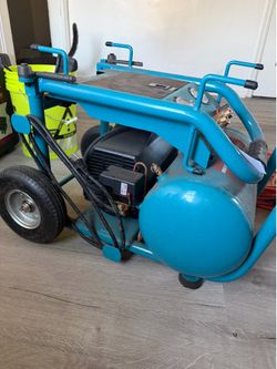 Makita Air Compressor