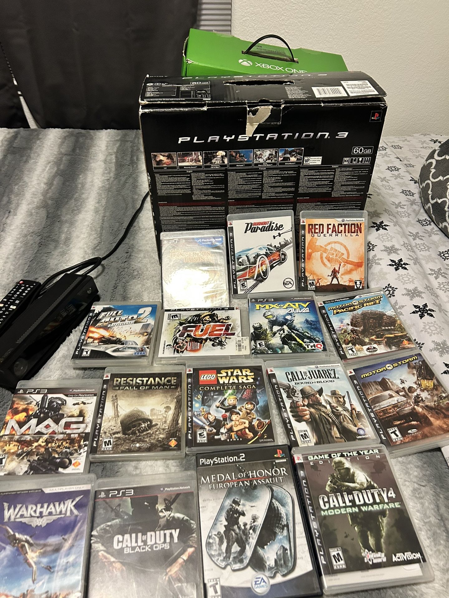 I Have A Xbox one whit warless Control A PlayStation 3 Compatible Whit PlayStation 2 Games 2 Warless Remote In Perfect Condition. Come Whit 39