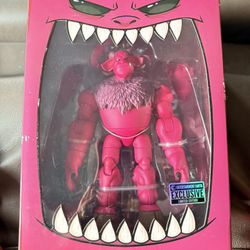 Plunderstrong Fawn Roam Berry Action Figure