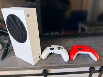Xbox Series S 512GB SSD with extra controller