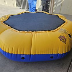 Water Trampoline 