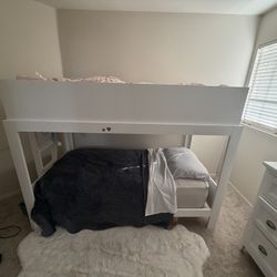 Max And Lily Twin Bunk Beds  