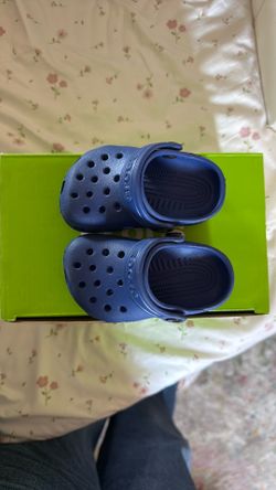 Baby Crocs 2-3