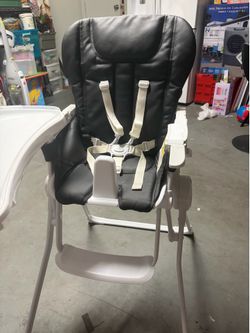 Silla de bebé y andadera