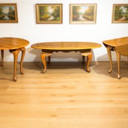 Broyhill Queen Anne Brown Oak Living Room Table Set