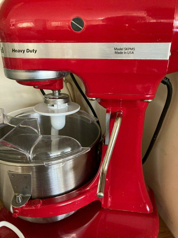 Kitchen Aid Stand Mixer Model 5KPM5 4.8L Red for Sale in Troutman, NC -  OfferUp