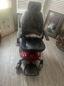 🔋 Shoprider Streamer Sport Power Wheelchair – Like New, New Batteries & Charger