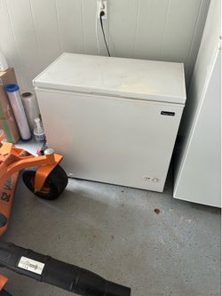 Magic Chef Freezer Chest