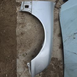 95-97 Lexus LS400 Passenger side fender