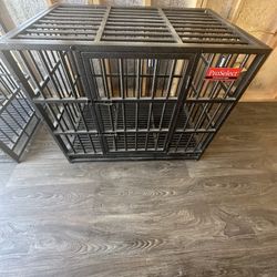 Dog Kennel/Crate
