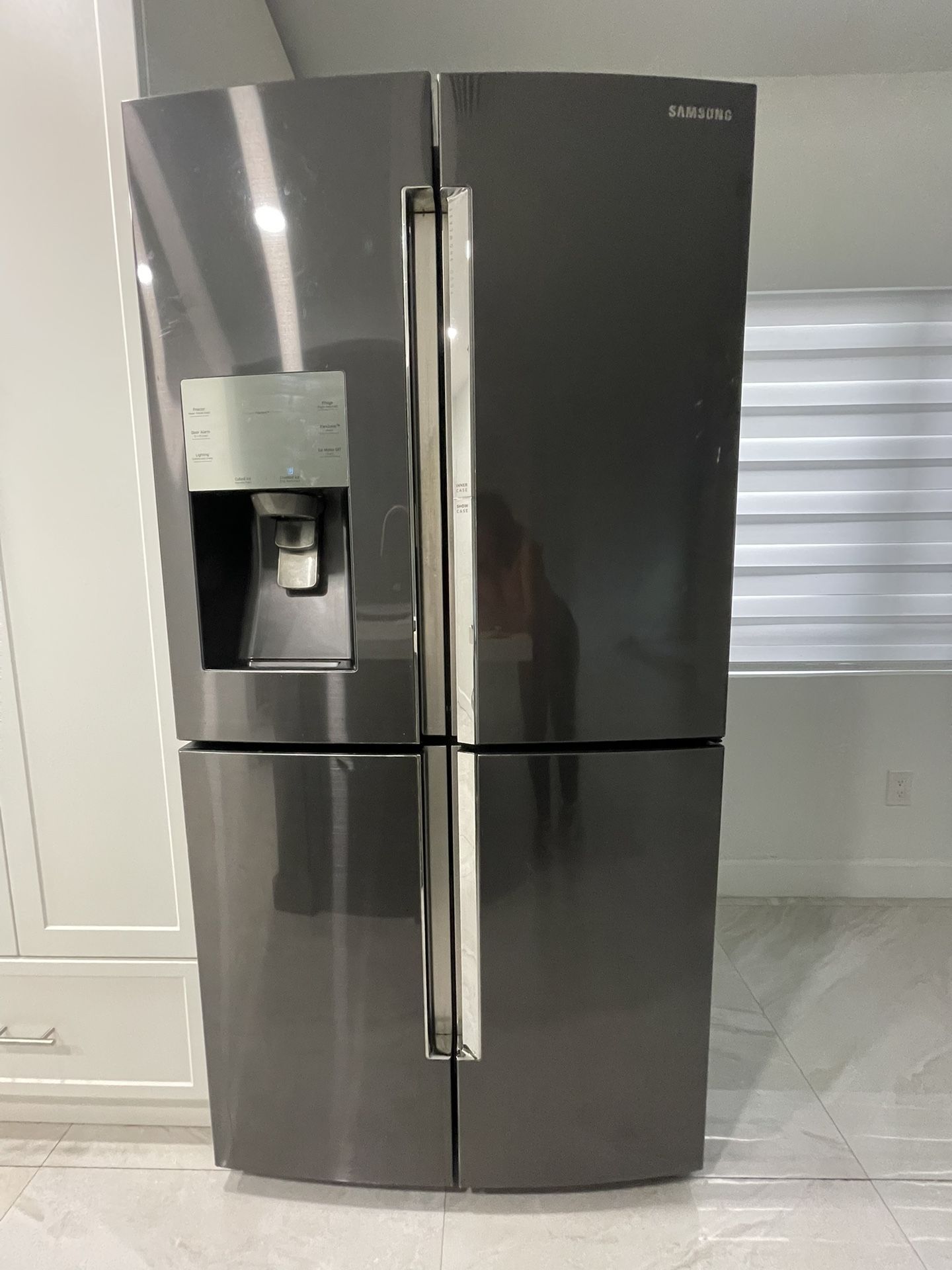REFRIGERATOR SAMSUNG RF22K9381SG