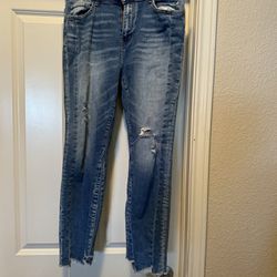 Distressed Jeans Women’s Size 30