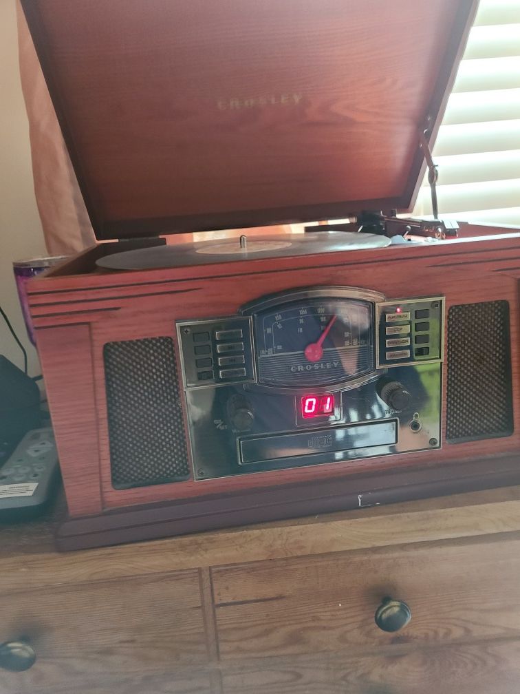 Crosley musican audio system