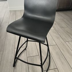 Black 24” Bar Stools – Set of 4
