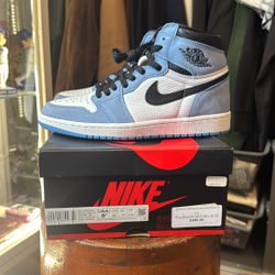 Jordan 1 University Blue. 