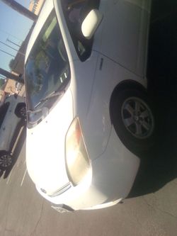 06 Toyota Prius wight for sale needs motor