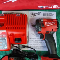 Milwaukee M18 Fuel 3/8 impact wrench with 3.0ah battery and charger/ bag 