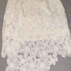 White lace skirt