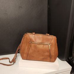 Brown Leather Handbag With Gold Zipper