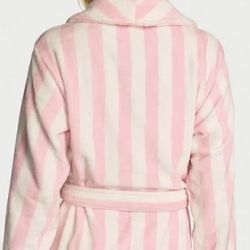 Victoria’s Secret Pink and White Striped Women's cozy Robe (READ DESCRIPTION)