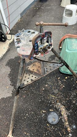 RIGID No.  40 A  TRISTAND