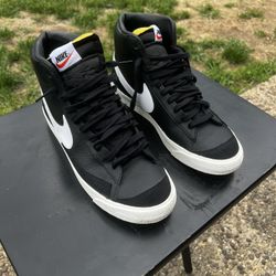 Nike Blazer Mid ’77 Size 10.5