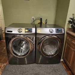 Samsung Washer and Dryer (Good Condition)
///
 Lavadora y secadora Samsung (Buenas Conditiones)