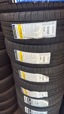 195/65/15 Goodyear assurance all season tires 🛞