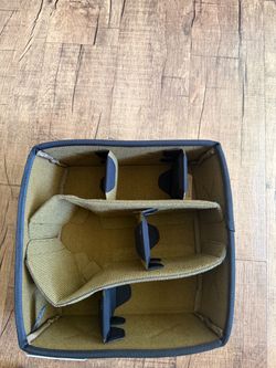 Nomatic camera cube (brand new)