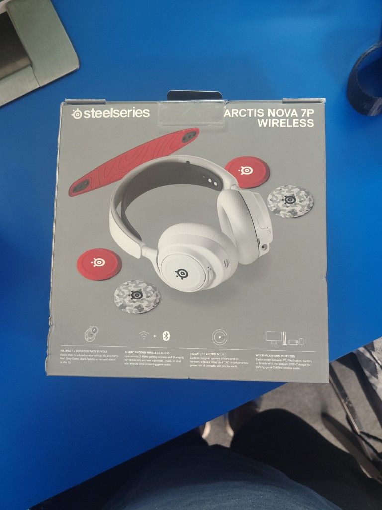 Arctic Nova 7p Wireless Headphones 
