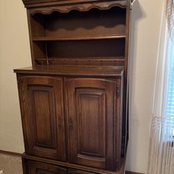 Shrunk Armoire 