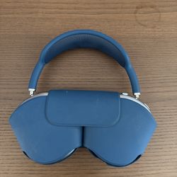 🎧 Apple AirPods Max – Sky Blue – Premium Wireless Noise-Canceling Headphones