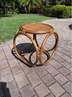 Bent rattan and wicker stool / side table