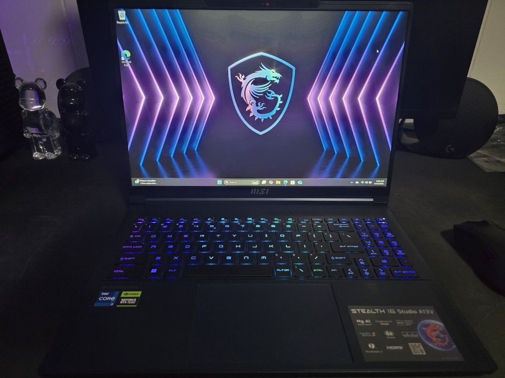 16" MSI Stealth RTX 4070 Intel Core i7 13620H Gaming Laptop