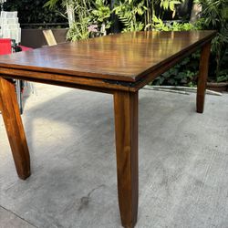 Table Dining  78/60” L x 42” W x 36” H