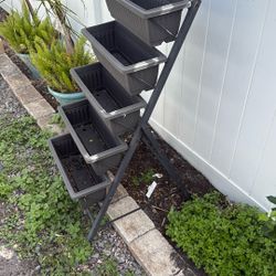 5 Tier Garden Container Stand
