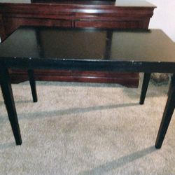 Entrance Table 