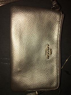 COACH WRISTLET GOLD NEVER USED
