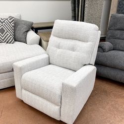 New Recliner — PERFORMANCE FABRIC 