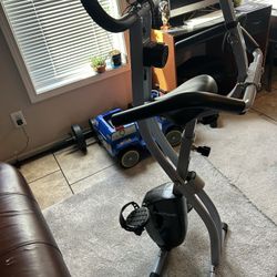 Exercise chair
