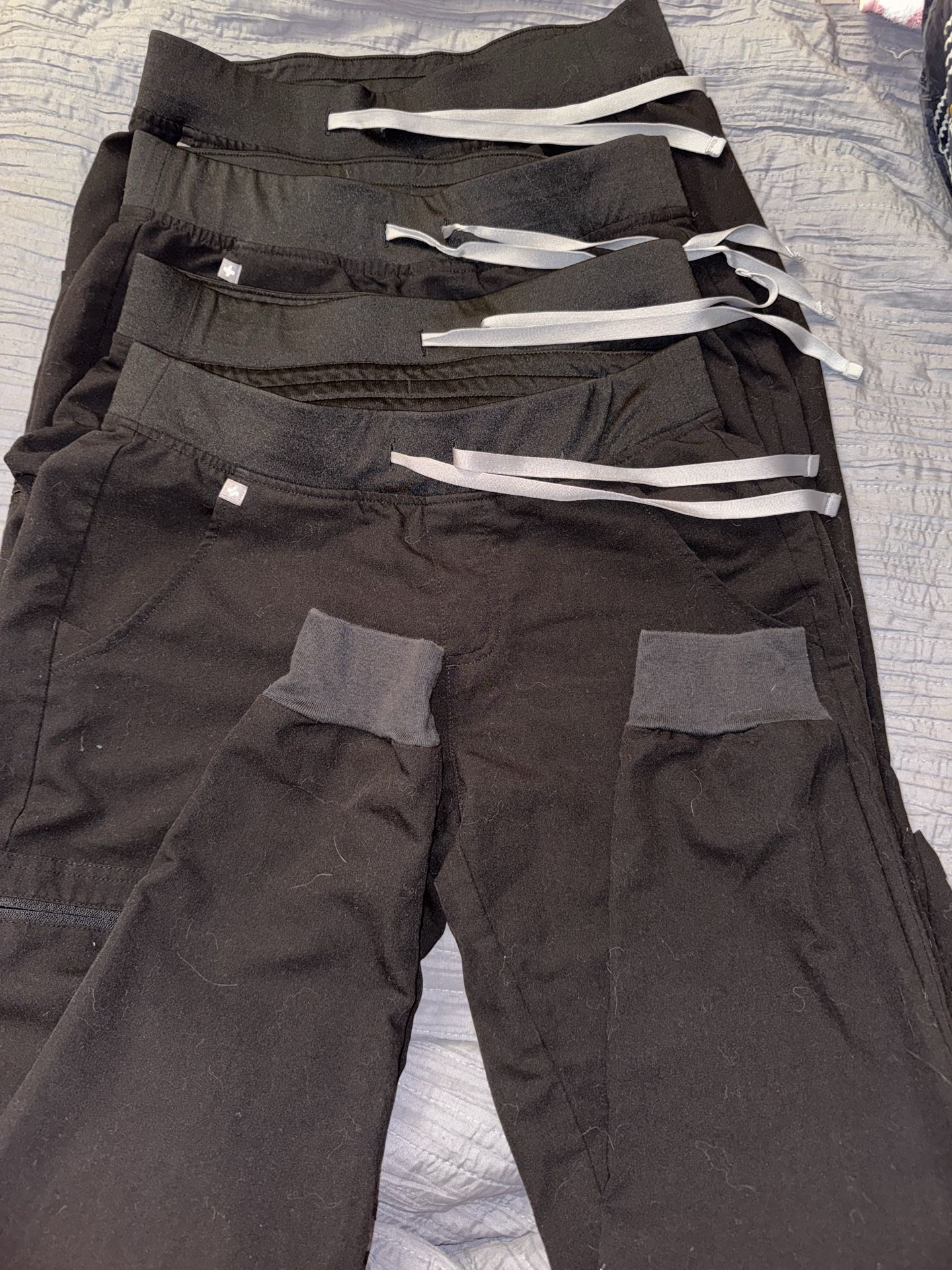 FIGS Women’s Scrub Pants, S, Black (4pair)