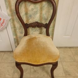 Antique Victorian Mahogany Balloon Back Chair