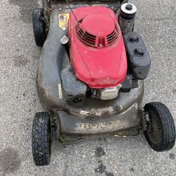 Honda 216 en Vuenas condiciones 