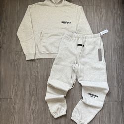 Essentials Full Set - Size Small - Light Grey