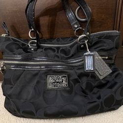Authentic Coach Daisy Poppy tote