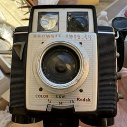 Kodak Brownie Twin 20 Camera 