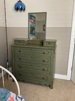 Vintage dresser with mirror