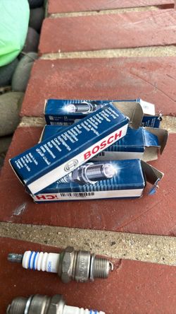 Bosch Spark Plugs Set
