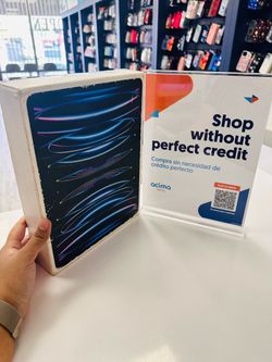 iPad Pro 6th gen 12.9inch 128gb